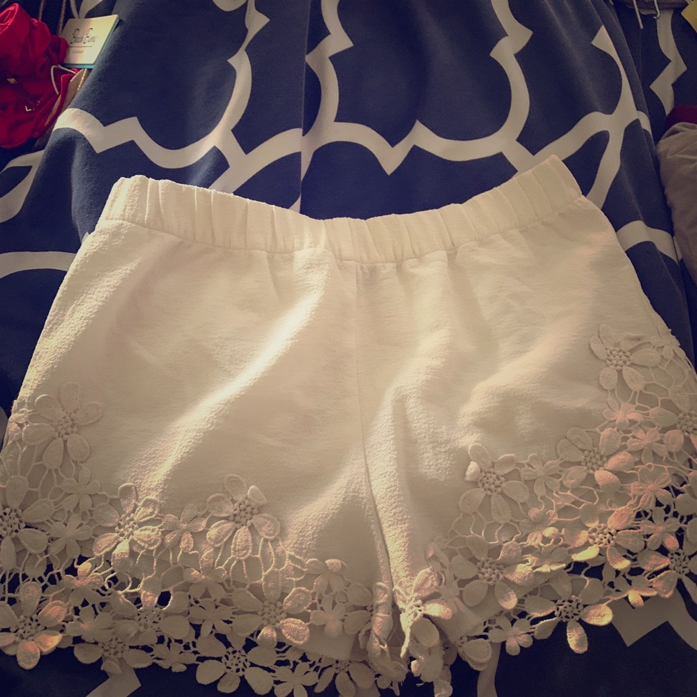 White Zara floral shorts